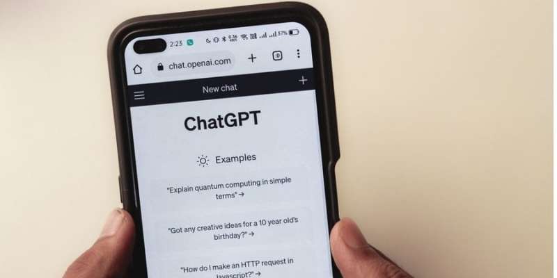 Страх перед конкурентом? Apple і Google проігнорували ChatGPT у своїм топах програм 2023 року