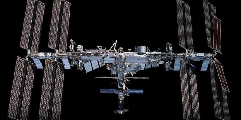 Чому б і ні. NASA вирішило продовжити співпрацю з Росією на МКС до 2026 року