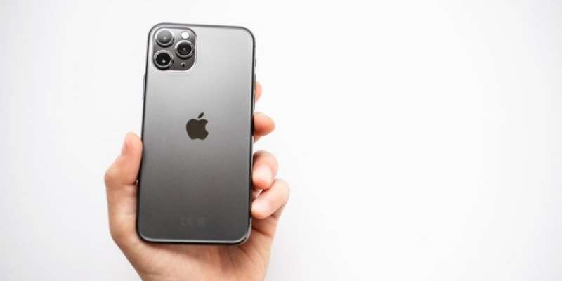 Як&nbsp;додати eSIM на&nbsp;Apple iPhone: 5 простих кроків