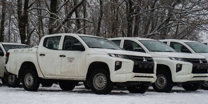 Тисяча пікапів майже за&nbsp;2 млрд грн. Міноборони скасувало скандальний тендер