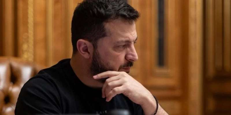 Заплатять більше. Зеленський підписав закон про додаткове оподаткування банків