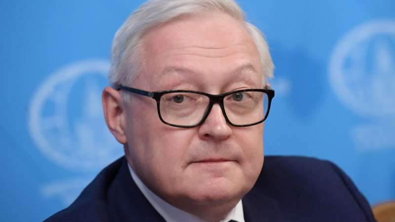 Рябков рассказал, что мешает урегулировать украинский кризис