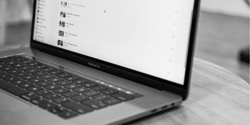 Ваш гаджет полетить. Шість нескладних лайфхаків с клавіатурою Apple